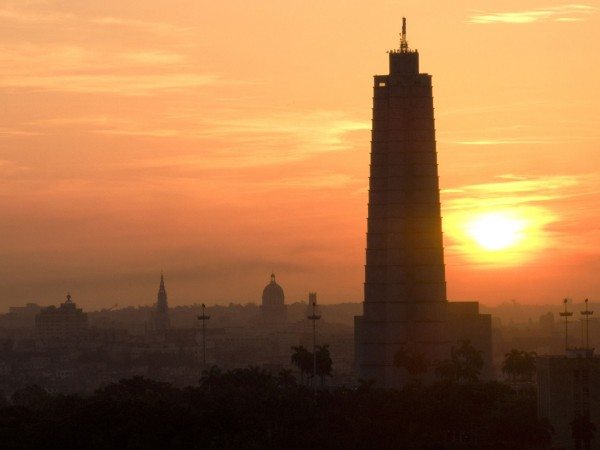 Havana at sunrise (CREDIT: Julio Maldonado Mourelle)