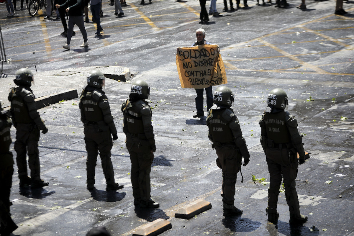 Protests Rage in Chile Despite President's Reform Promise - Latino Rebels